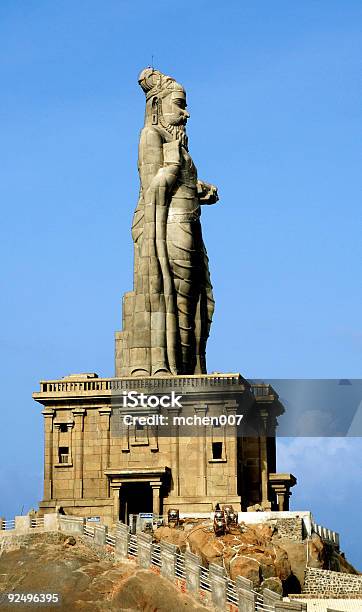 Photo libre de droit de Architecture Inde Poète Tiruvalluvar Statue banque d'images et plus d'images libres de droit de Statue - Statue, Culture indienne d'Inde, Hindouisme