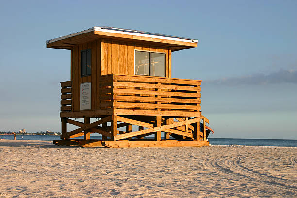 istock Lifeguard Hut on the Beach 92497327
