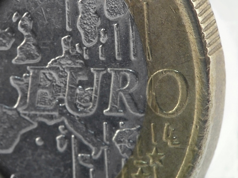 Moneda de un euro photo