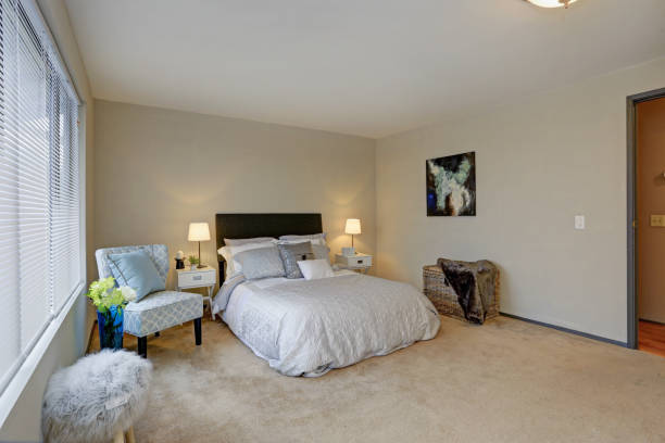 istock Lovely bedroom design with brown headboard 924976092