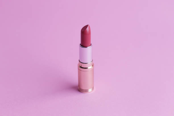 istock Fashion lipstick on pink background 924977756