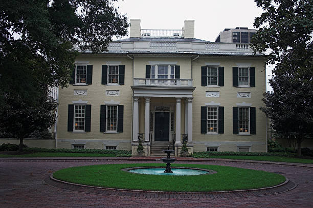 istock Virginia Governor's Mansion 92499583