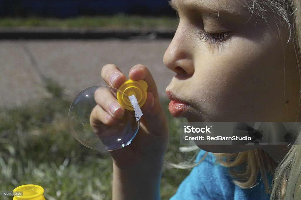 Menina de pensamento em desenho animado - Royalty-free Bolha - Estrutura Física Foto de stock