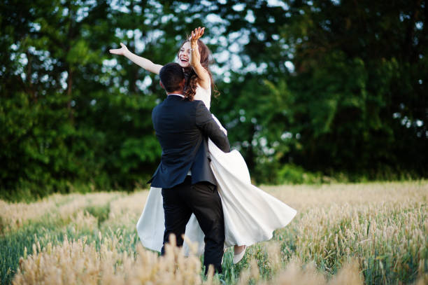 istock Wedding couple in love 925001830