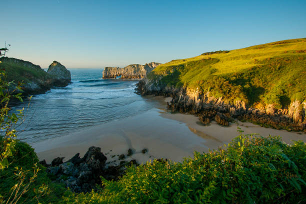 Barnejo or Berellín beach is located in the municipality of Val de San Vicente, in the Autonomous Community of Cantabria, Spain. It is a small beach with a high landscape value. It is composed of fine white sand and has a low degree of occupation. Due to its location, it is hidden or almost totally discovered with the tides.