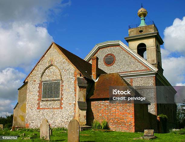 St Lawrence Kościół West Wycombe - zdjęcia stockowe i więcej obrazów Lawrence - Kansas - Lawrence - Kansas, Zachód, Anglia