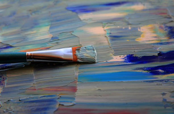 istock Closeup background of brush and palette. 925024868