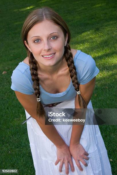 Foto de Trançado Mulher e mais fotos de stock de Adolescente - Adolescente, Adolescência, Adulto