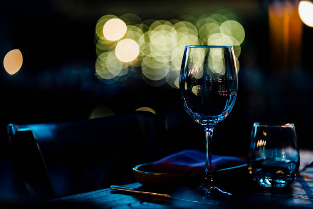istock Luxury table settings for fine dining with and glassware, beautiful blurred  background. For events, weddings. 925047108