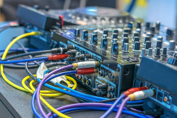 istock many wires connected to the amp server, with many buttons 925065792