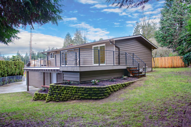 istock Stunning home exterior with leveled backyard. 925071534