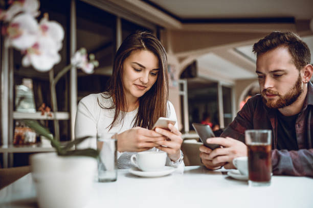 istock Couple with Rude Behaviour on Date in a Coffee 925075840