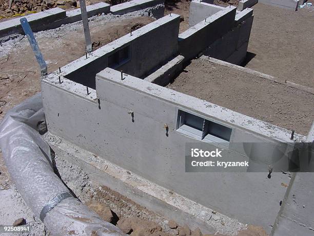 Foto de Stemwall E Pagar Com O Respiro e mais fotos de stock de Carpintaria - Carpintaria, Concreto, Construindo