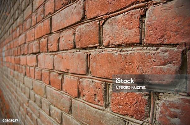 Brick Foto de stock y más banco de imágenes de 18-19 años - 18-19 años, Abundancia, Al horno