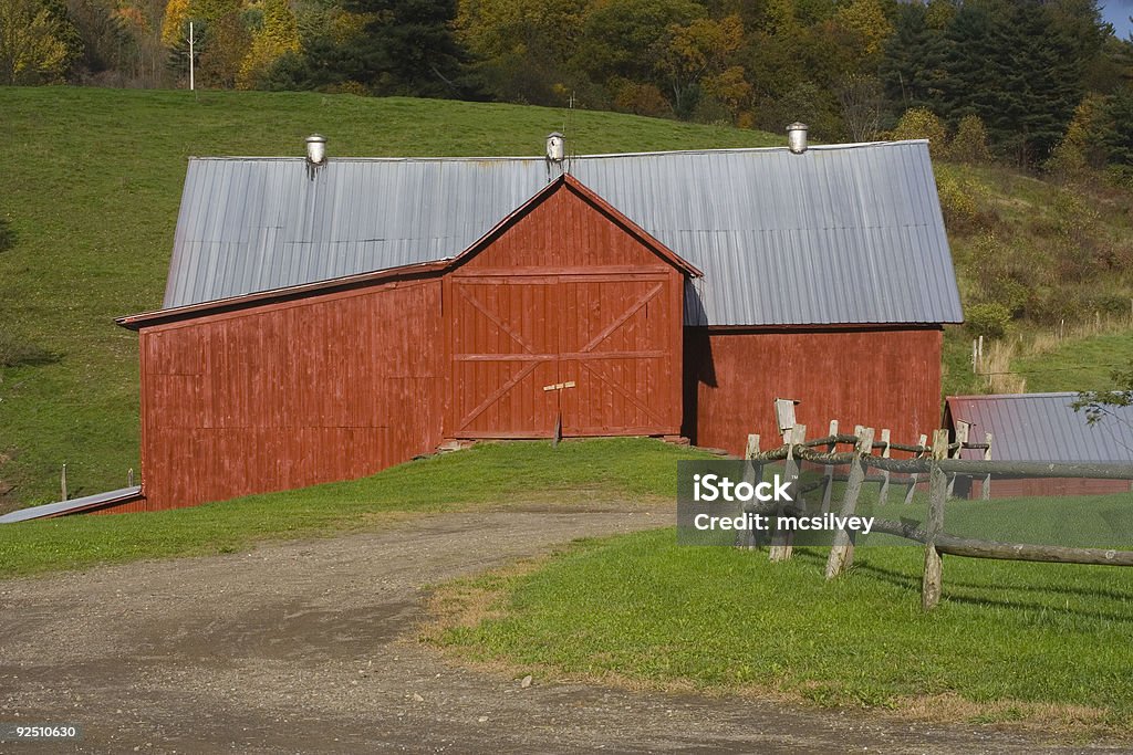 Rote Scheune - Lizenzfrei Agrarbetrieb Stock-Foto