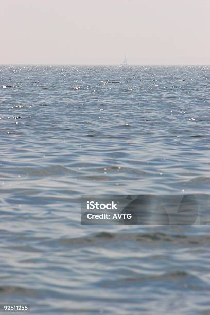 Mar Foto de stock y más banco de imágenes de Agua - Agua, Aislado, Azul