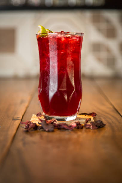 istock Drinks around the world - Hibiscus 925115586