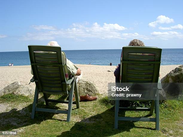 Strand Paar Stockfoto und mehr Bilder von Aktiver Lebensstil - Aktiver Lebensstil, Aktiver Senior, Alter Erwachsener