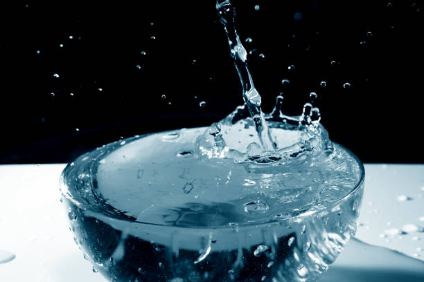 istock Splash of Water in a bowl 925119652