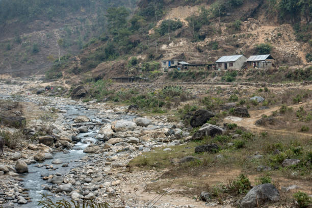 istock Small Village in the Hills 925148174