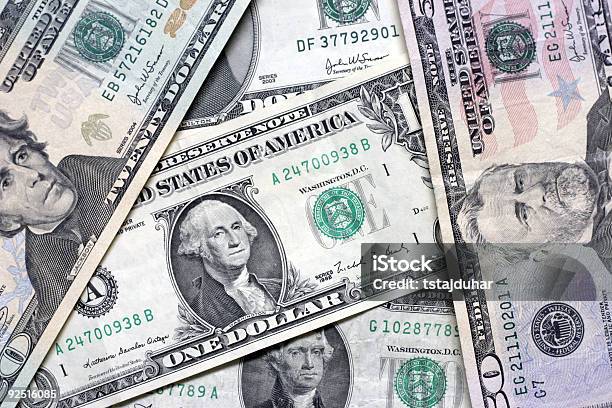 Dólar Contas - Fotografias de stock e mais imagens de Comprar - Comprar, Conta - Acessório Financeiro, EUA