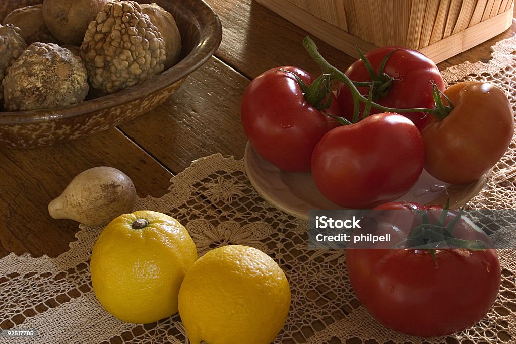 Nourriture, de citron et de tomates - Photo de Adulte libre de droits