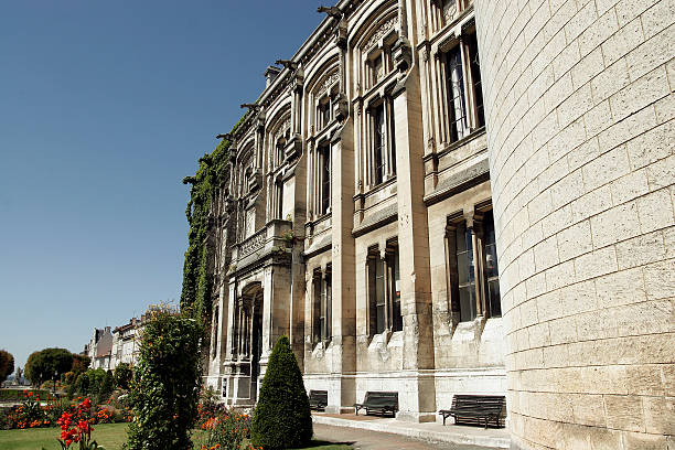 istock Side perspective of old french building 92518903
