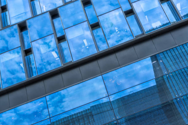 istock Facade of modern building 925193096
