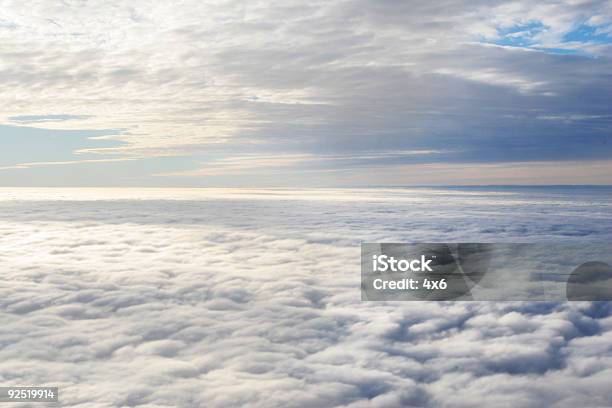 Celestial Foto de stock y más banco de imágenes de Aire libre - Aire libre, Arriba de, Azul