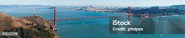 Panorama Di Ponte Golden Gate - Fotografie stock e altre immagini di Ambientazione esterna - Ambientazione esterna, Baia, California