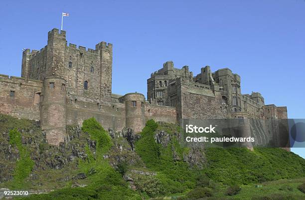 Photo libre de droit de Château De Bamburgh banque d'images et plus d'images libres de droit de Bamburgh - Bamburgh, Bleu, Château