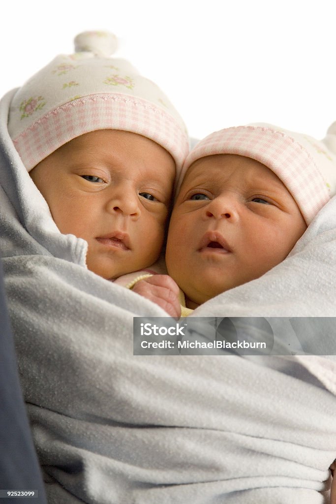 人の赤ちゃんバンドル - 双子のロイヤリティフリーストックフォト