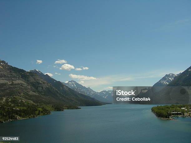 Sie In Montana Von Waterton Kanada Stockfoto und mehr Bilder von Aussicht genießen - Aussicht genießen, Berg, Berggipfel