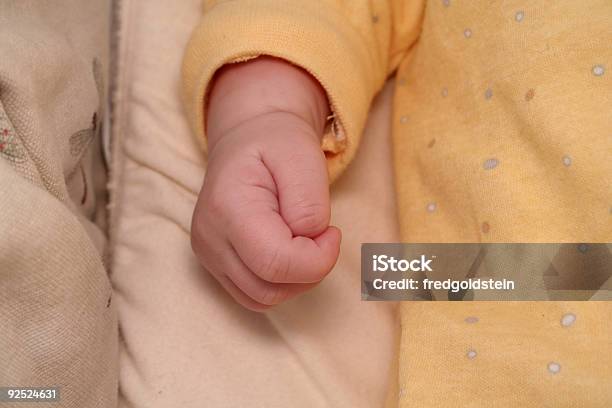 Baby Hand Stockfoto und mehr Bilder von Baby - Baby, Daumen, Farbbild