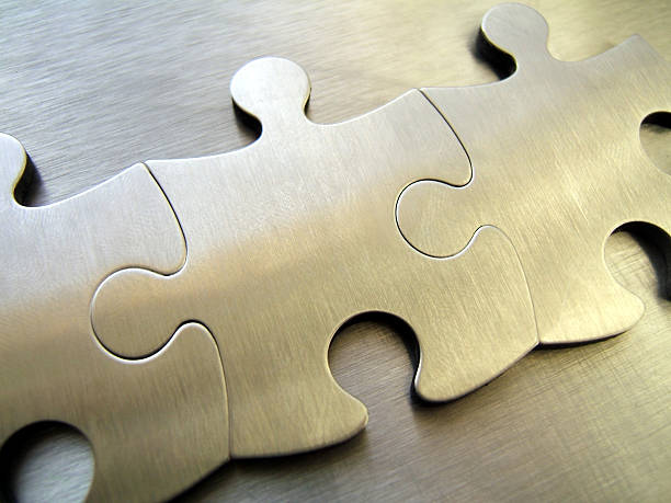 sierra de calar de red - jigsaw piece puzzle jigsaw puzzle metal fotografías e imágenes de stock