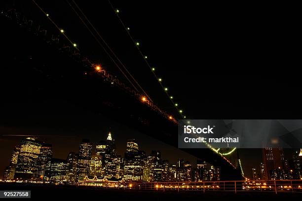 New York City Bei Nacht Stockfoto und mehr Bilder von Abenddämmerung - Abenddämmerung, Architektur, Bauwerk