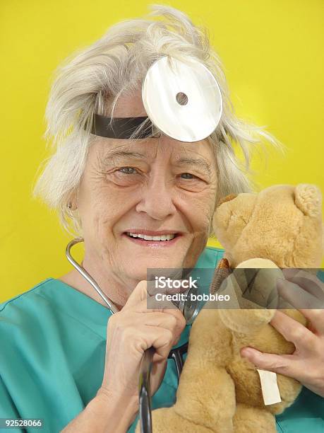 Batimento Cardíaco - Fotografias de stock e mais imagens de Profissional de enfermagem - Profissional de enfermagem, Rir, Humor