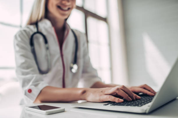 istock Attractive female doctor 925283824