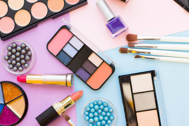 istock Cosmetic products on pastel colors background 925299498