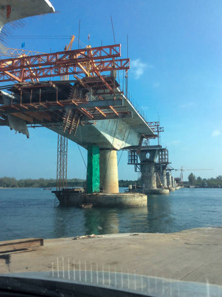 istock Building with cranes: Siri Lanta bridge, Ko Lanta, Thailand 925315270