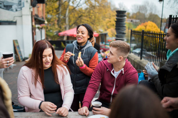 istock A Group Of Friend Eating Chips 925328334