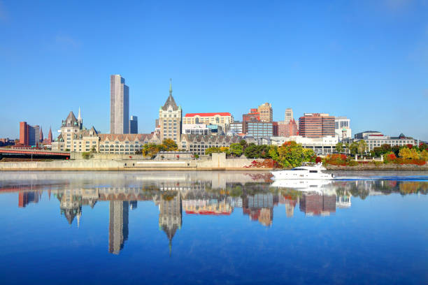 Downtown Albany skyline along the Hudson River Albany is the capital city of the US state of New York and is known for its culture, history, architecture, and institutions of higher education hudson valley stock pictures, royalty-free photos & images