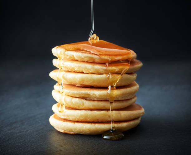pfannkuchen - pancake stack stock-fotos und bilder