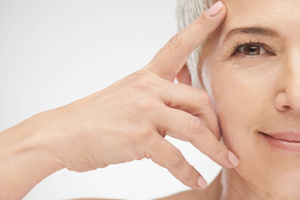 istock Close up of woman 925393070
