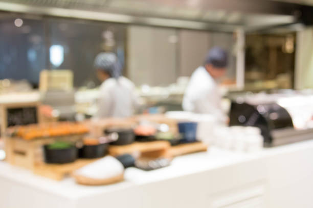 istock blurry defocused image of restaurant interior 925403124