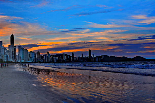 istock Beach landscapes Sun and sea 925407294