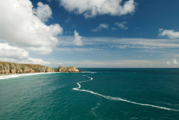 미 낙 극장에서 보기 - cornwall england st ives horizon over water coastal feature 뉴스 사진 이미지