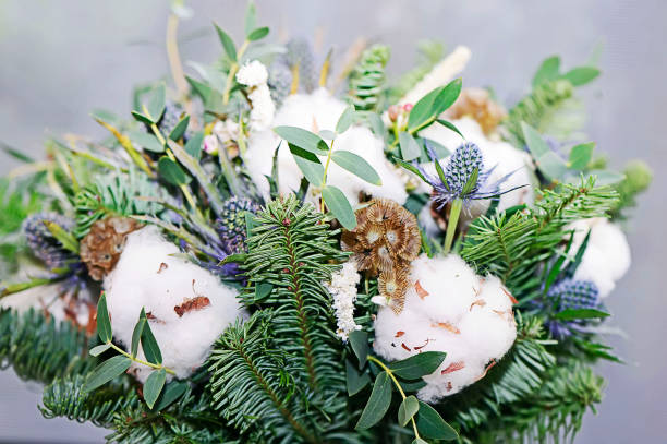 istock Wedding bouquet with white cotton 925447344