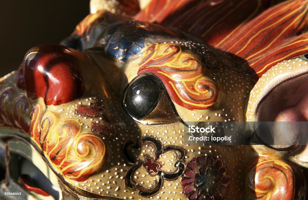 Восточная керамические Дракон - Стоковые фото Выражение лица роялти-фри