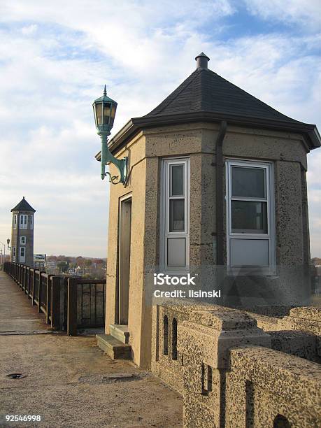 Velha Ponte Levadiça Outpost - Fotografias de stock e mais imagens de Agente de segurança - Agente de segurança, Antigo, Ao Ar Livre